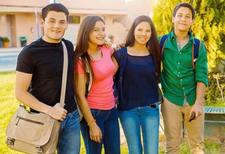 Escucha activa a jóvenes APROPO
